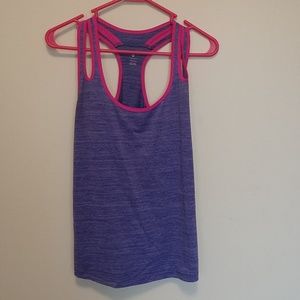 Workout tank top